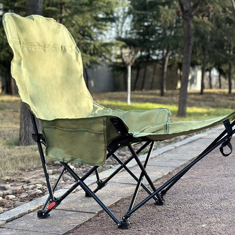Moon Beach Chair With Leg Rest