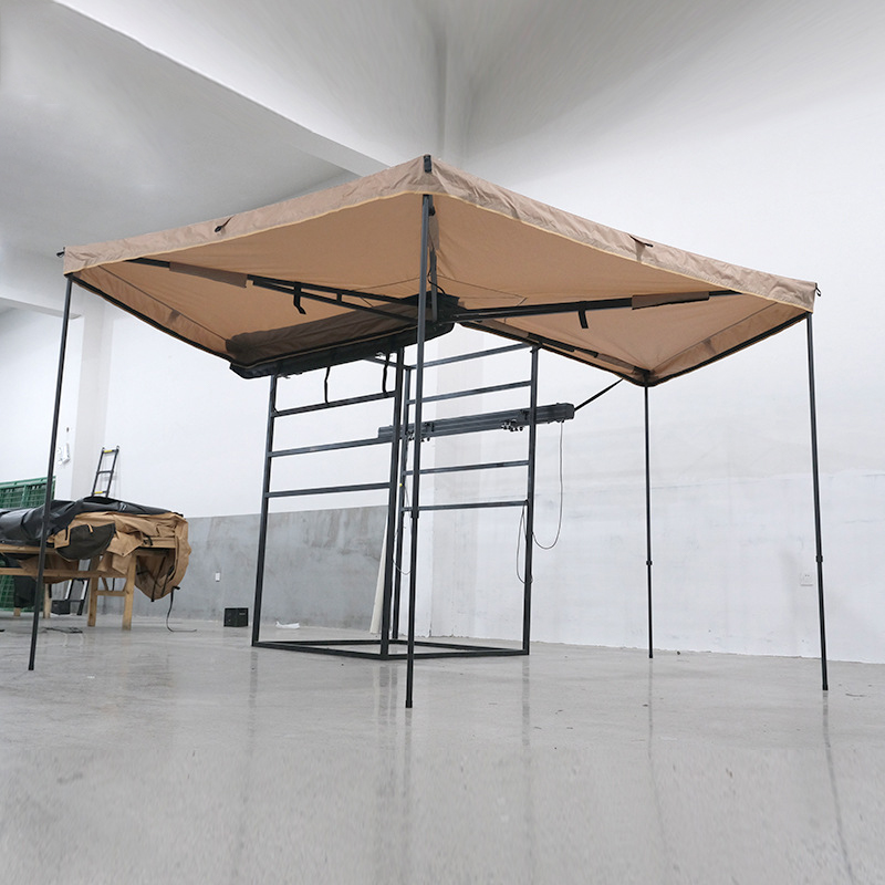 Fan-Shaped Rooftop Tent